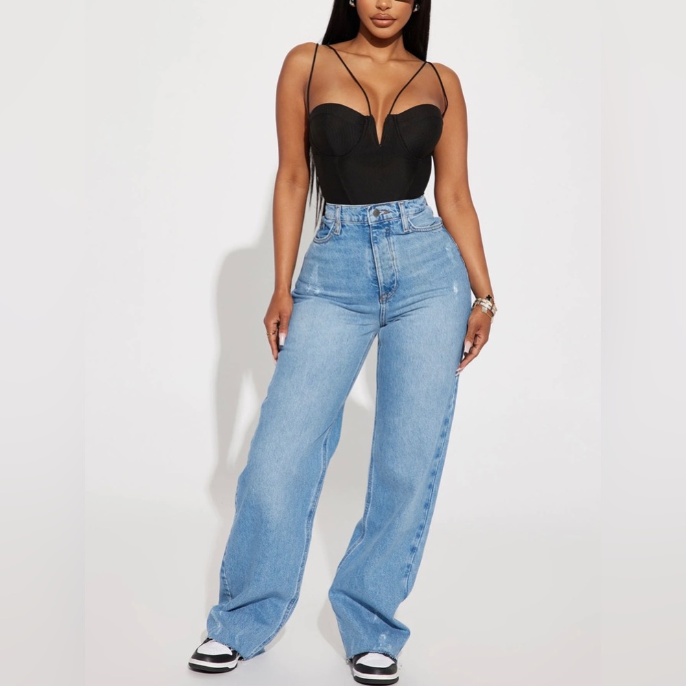 New Fashion Nova “The Fast Lane Baggy Jean”